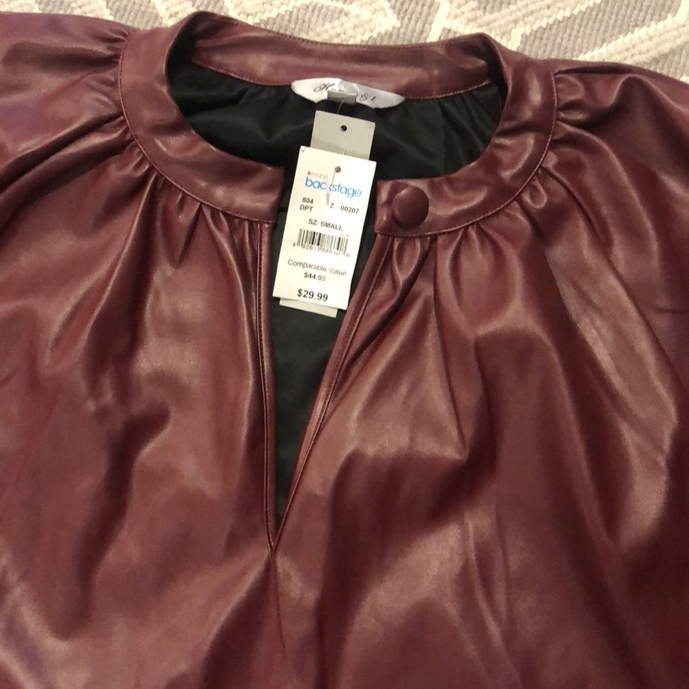 Maroon Top - Picture 3 of 6